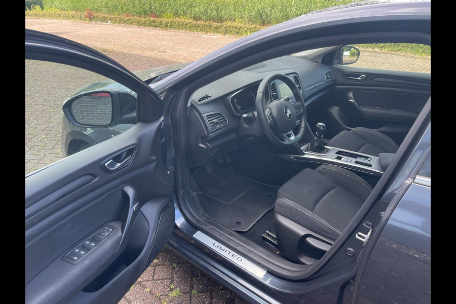 Renault Mégane 1.3 TCe Limited / trekhaak / navigatie