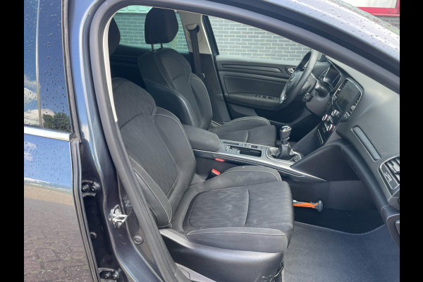 Renault Mégane 1.3 TCe Limited / trekhaak / navigatie