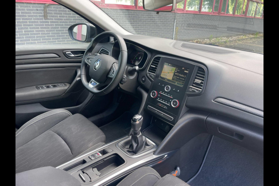 Renault Mégane 1.3 TCe Limited / trekhaak / navigatie