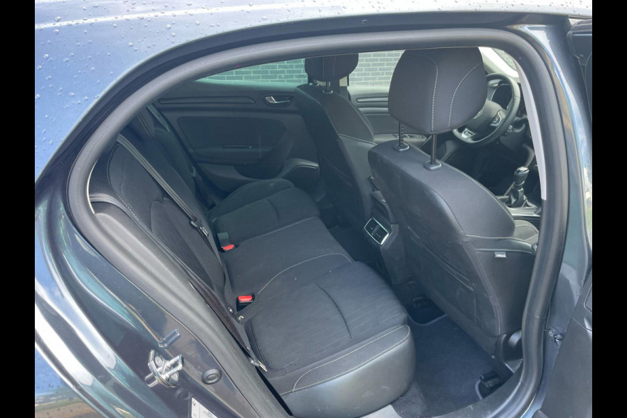 Renault Mégane 1.3 TCe Limited / trekhaak / navigatie