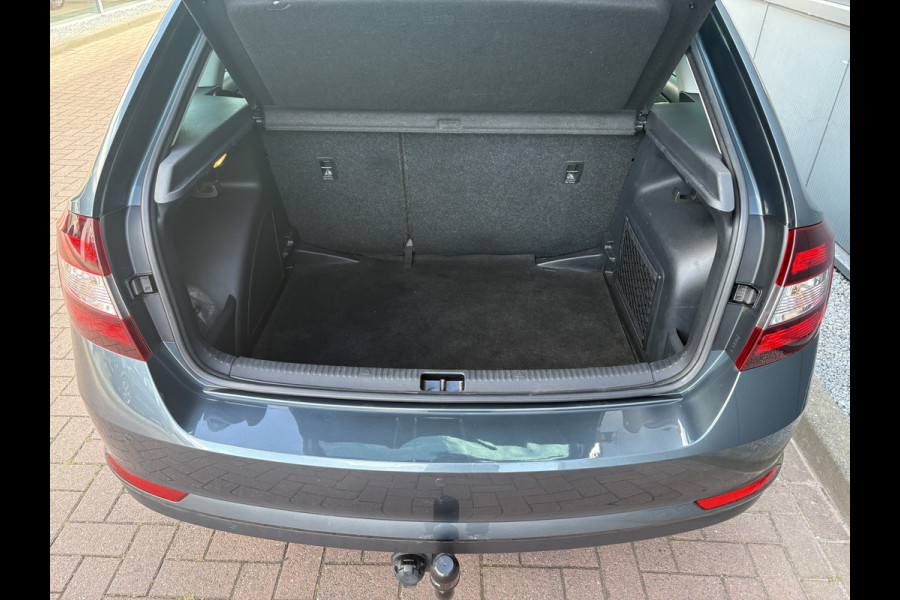 Škoda Rapid Spaceback 1.0 TSi 95pk Greentech Clever Style Plus PANORAMADAK/PDC/TREKHAAK/WINTERPACK