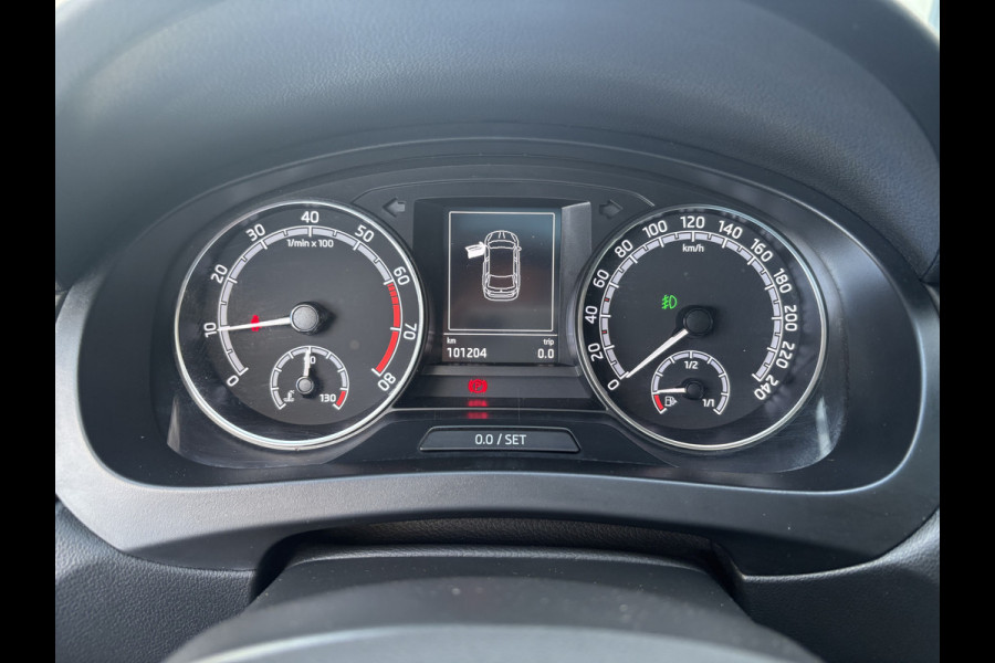 Škoda Rapid Spaceback 1.0 TSi 95pk Greentech Clever Style Plus PANORAMADAK/PDC/TREKHAAK/WINTERPACK