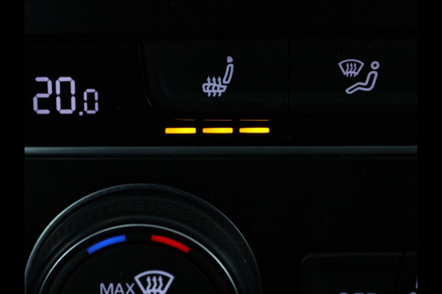 Volkswagen Golf 1.0 TSI Comfortline | Stoelverwarming | Carplay | Massage | Navigatie | ErgoActive | Adaptive cruise | Climate control | Parkeerhulp