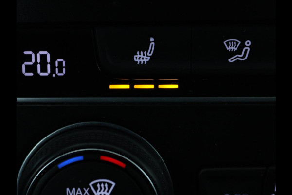 Volkswagen Golf 1.0 TSI Comfortline | Stoelverwarming | Carplay | Massage | Navigatie | ErgoActive | Adaptive cruise | Climate control | Parkeerhulp