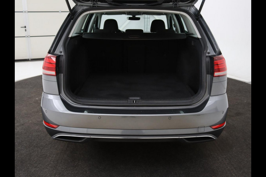 Volkswagen Golf 1.0 TSI Comfortline | Stoelverwarming | Carplay | Massage | Navigatie | ErgoActive | Adaptive cruise | Climate control | Parkeerhulp