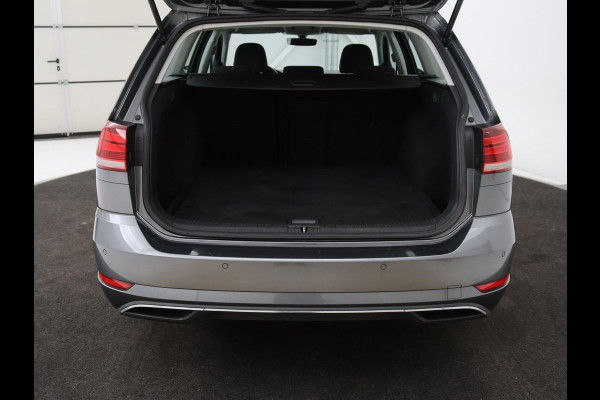 Volkswagen Golf 1.0 TSI Comfortline | Stoelverwarming | Carplay | Massage | Navigatie | ErgoActive | Adaptive cruise | Climate control | Parkeerhulp