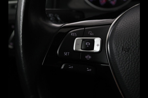 Volkswagen Golf 1.0 TSI Comfortline | Stoelverwarming | Carplay | Massage | Navigatie | ErgoActive | Adaptive cruise | Climate control | Parkeerhulp