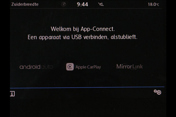 Volkswagen Golf 1.0 TSI Comfortline | Stoelverwarming | Carplay | Massage | Navigatie | ErgoActive | Adaptive cruise | Climate control | Parkeerhulp
