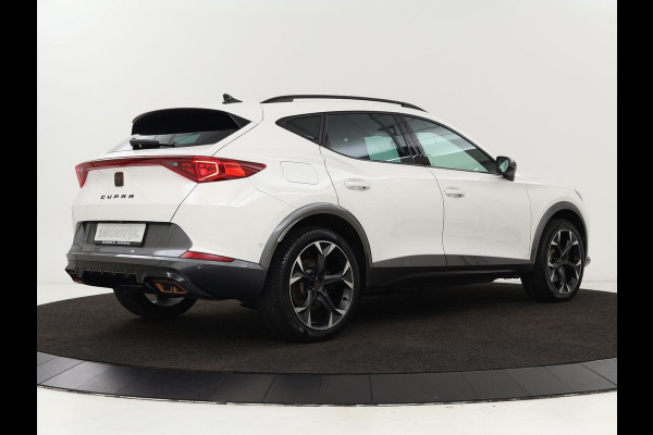 CUPRA Formentor 1.4 e-Hybrid VZ | 245pk | Camera | Adaptive cruise | Stuurverwarming | Sfeerverlichting | Navigatie | Keyless | Full LED | PHEV