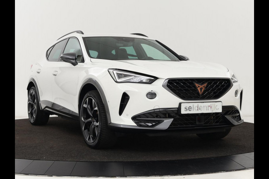 CUPRA Formentor 1.4 e-Hybrid VZ | 245pk | Camera | Adaptive cruise | Stuurverwarming | Sfeerverlichting | Navigatie | Keyless | Full LED | PHEV