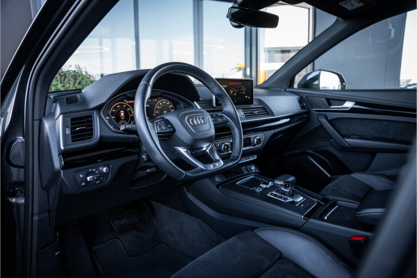 Audi Q5 50 TFSI e quattro S edition - S Line | Panorama | Luchtvering | HUD | Elektrische stoelen