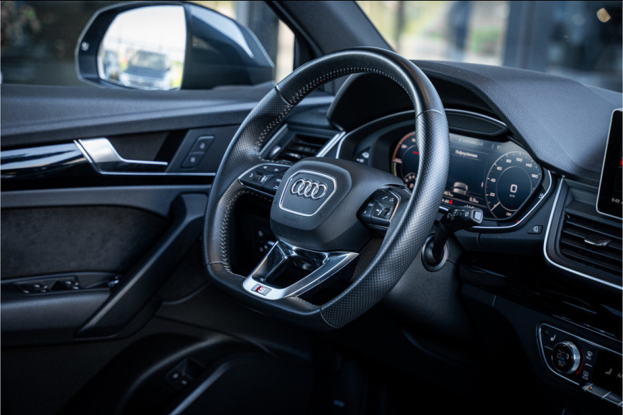 Audi Q5 50 TFSI e quattro S edition - S Line | Panorama | Luchtvering | HUD | Elektrische stoelen