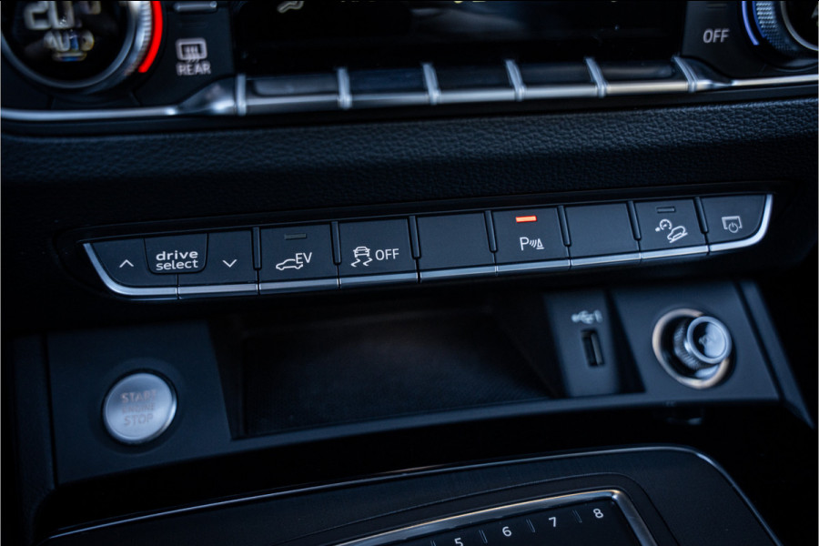 Audi Q5 50 TFSI e quattro S edition - S Line | Panorama | Luchtvering | HUD | Elektrische stoelen