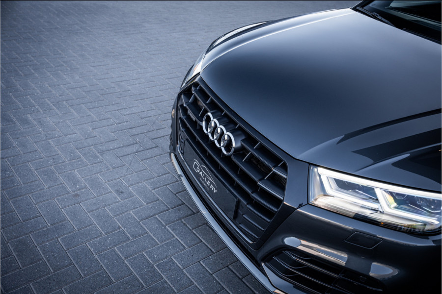 Audi Q5 50 TFSI e quattro S edition - S Line | Panorama | Luchtvering | HUD | Elektrische stoelen