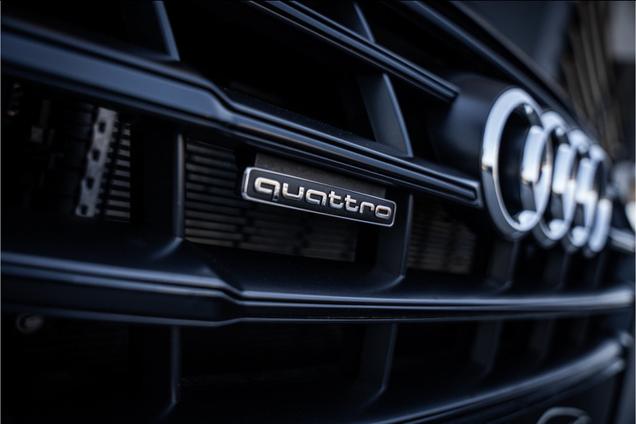 Audi Q5 50 TFSI e quattro S edition - S Line | Panorama | Luchtvering | HUD | Elektrische stoelen