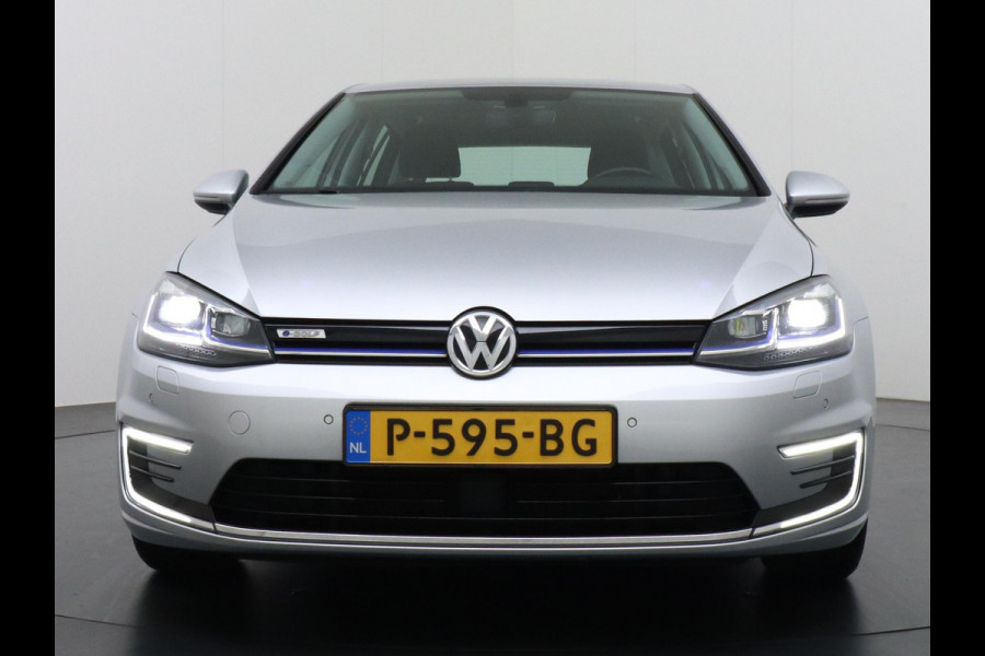 Volkswagen e-Golf e-Golf STOELVERWARMING | KEYLESS | RIJKLAAR INCL. 12 MND. BOVAGGARANTIE