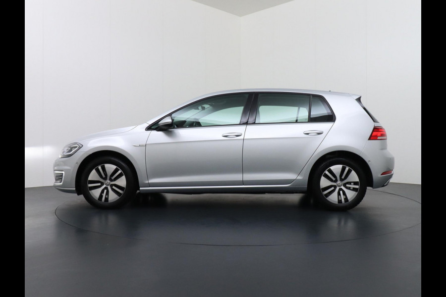 Volkswagen e-Golf e-Golf STOELVERWARMING | KEYLESS | RIJKLAAR INCL. 12 MND. BOVAGGARANTIE
