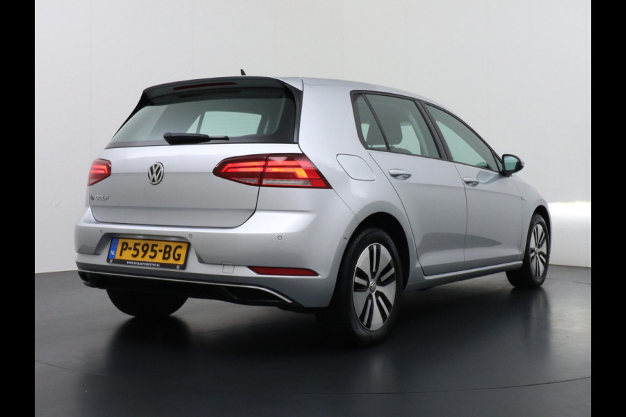 Volkswagen e-Golf e-Golf STOELVERWARMING | KEYLESS | RIJKLAAR INCL. 12 MND. BOVAGGARANTIE