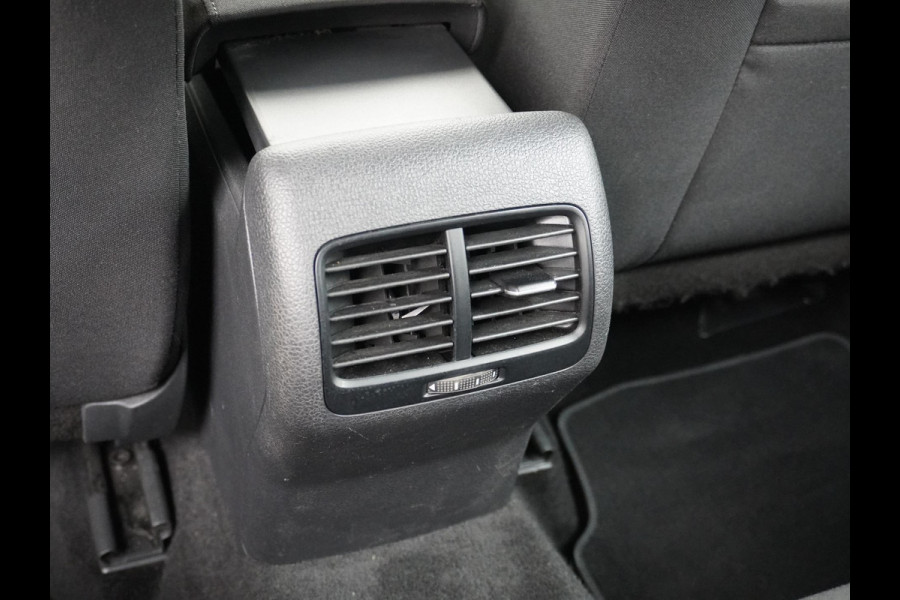 Volkswagen e-Golf e-Golf STOELVERWARMING | KEYLESS | RIJKLAAR INCL. 12 MND. BOVAGGARANTIE