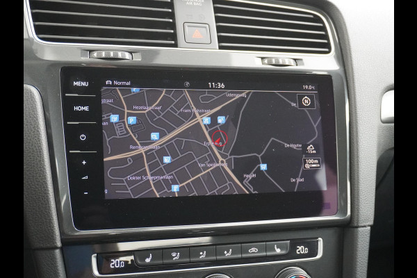 Volkswagen e-Golf e-Golf STOELVERWARMING | KEYLESS | RIJKLAAR INCL. 12 MND. BOVAGGARANTIE