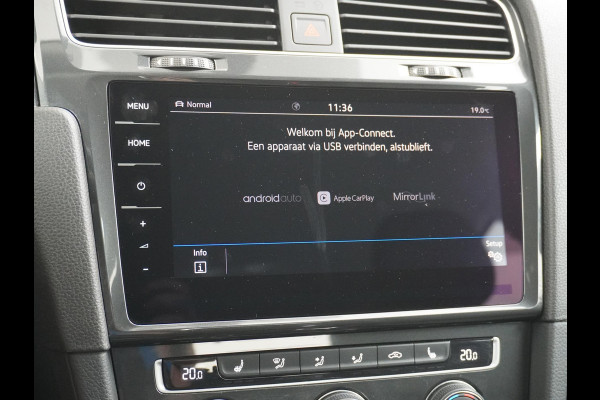 Volkswagen e-Golf e-Golf STOELVERWARMING | KEYLESS | RIJKLAAR INCL. 12 MND. BOVAGGARANTIE