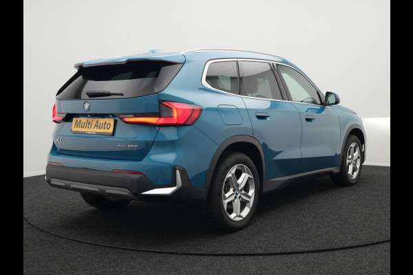 BMW X1 xDrive25e Plug In Hybrid 245pk Dealer O.H PHEV | Trekhaak af Fabriek | Adaptive Cruise | Sportstoelen Memory | Stuur & Stoelverwarming | Harman Kardon | Widescreen Navi | Sfeerverlichting | Keyless |