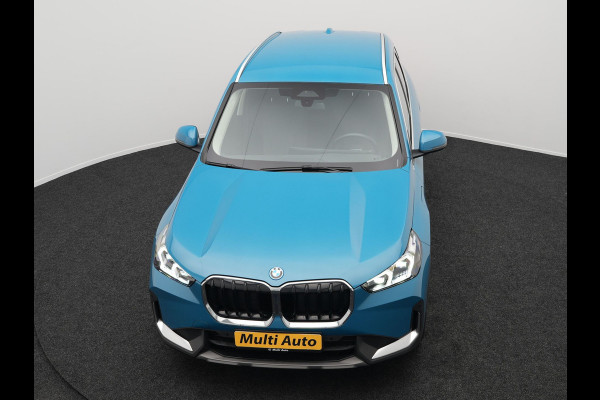 BMW X1 xDrive25e Plug In Hybrid 245pk Dealer O.H PHEV | Trekhaak af Fabriek | Adaptive Cruise | Sportstoelen Memory | Stuur & Stoelverwarming | Harman Kardon | Widescreen Navi | Sfeerverlichting | Keyless |