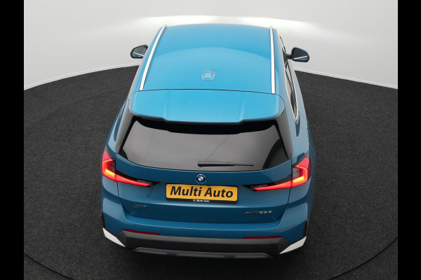 BMW X1 xDrive25e Plug In Hybrid 245pk Dealer O.H PHEV | Trekhaak af Fabriek | Adaptive Cruise | Sportstoelen Memory | Stuur & Stoelverwarming | Harman Kardon | Widescreen Navi | Sfeerverlichting | Keyless |