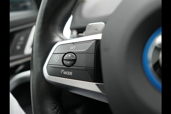 BMW X1 xDrive25e Plug In Hybrid 245pk Dealer O.H PHEV | Trekhaak af Fabriek | Adaptive Cruise | Sportstoelen Memory | Stuur & Stoelverwarming | Harman Kardon | Widescreen Navi | Sfeerverlichting | Keyless |