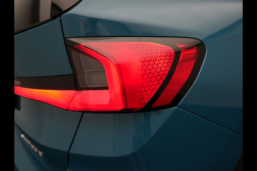 BMW X1 xDrive25e Plug In Hybrid 245pk Dealer O.H PHEV | Trekhaak af Fabriek | Adaptive Cruise | Sportstoelen Memory | Stuur & Stoelverwarming | Harman Kardon | Widescreen Navi | Sfeerverlichting | Keyless |