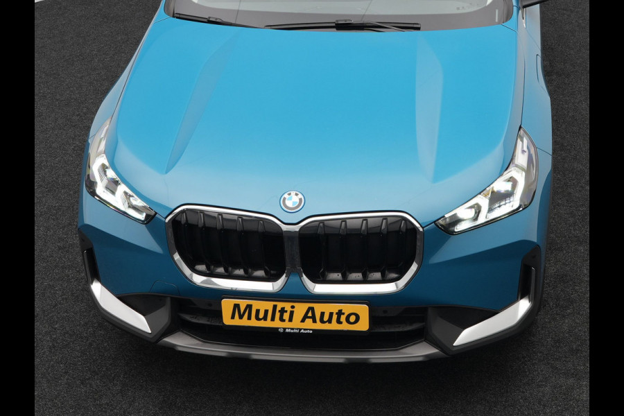 BMW X1 xDrive25e Plug In Hybrid 245pk Dealer O.H PHEV | Trekhaak af Fabriek | Adaptive Cruise | Sportstoelen Memory | Stuur & Stoelverwarming | Harman Kardon | Widescreen Navi | Sfeerverlichting | Keyless |