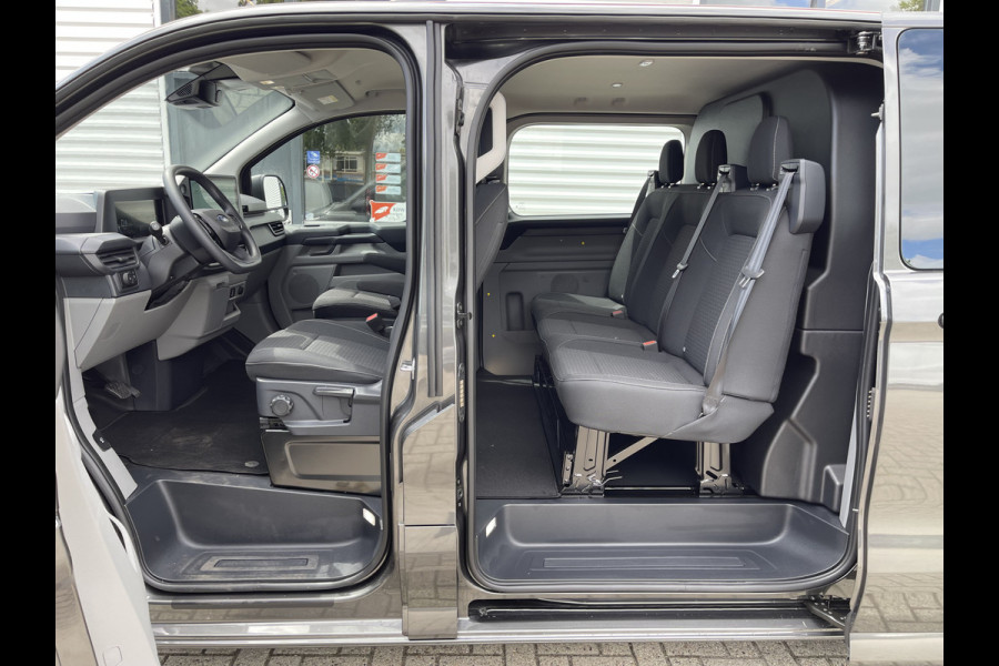 Ford Transit Custom 320 2.0 TDCI L2H1 Trend originele Ford DC 5 persoons / vaste prijs rijklaar € 43.650 ex btw / lease vanaf € 717 / dubbele schuifdeur links rechts / stoelverwarming / trekhaak !