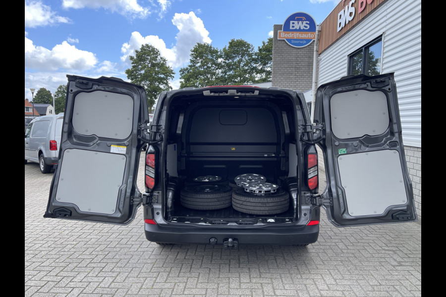Ford Transit Custom 320 2.0 TDCI L2H1 Trend originele Ford DC 5 persoons / vaste prijs rijklaar € 43.650 ex btw / lease vanaf € 717 / dubbele schuifdeur links rechts / stoelverwarming / trekhaak !