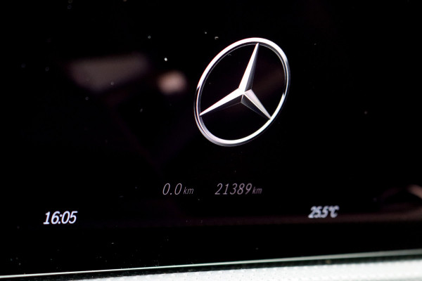 Mercedes-Benz A-Klasse 250 e AMG Line Premium Aut8 | Distronic | Panoramadak | Burmester | Verwarmd Stuurwiel | Keyless Go | Camera | Multibeam LED |