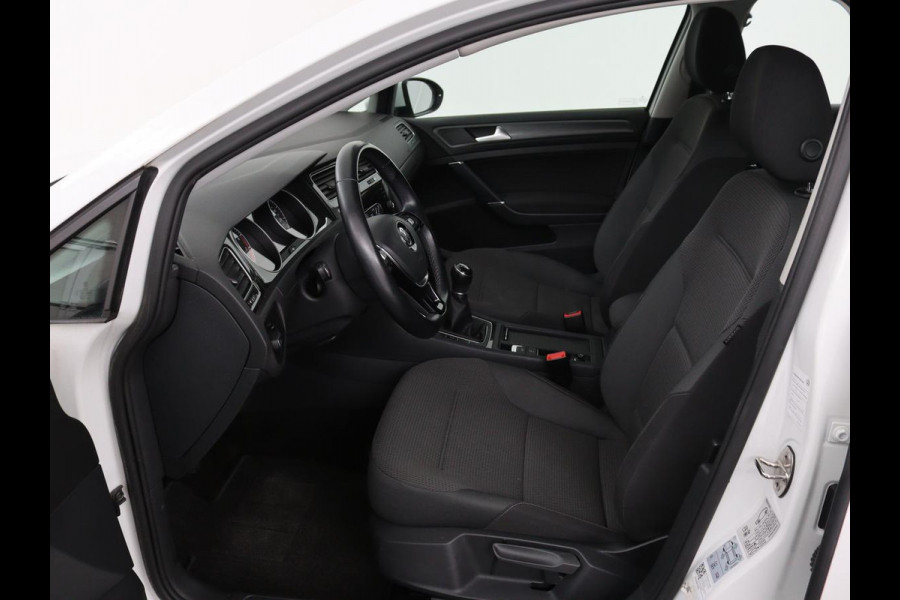 Volkswagen Golf 1.0 TSI Comfortline | 1e eigenaar | Carplay | Adaptive cruise | Navigatie | Climate control | Parkeerhulp | Bluetooth