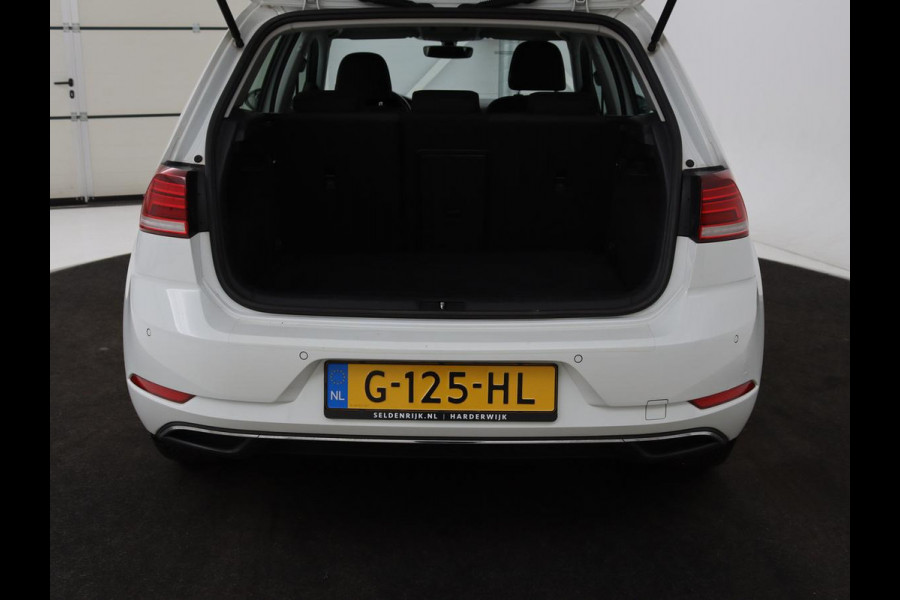 Volkswagen Golf 1.0 TSI Comfortline | 1e eigenaar | Carplay | Adaptive cruise | Navigatie | Climate control | Parkeerhulp | Bluetooth