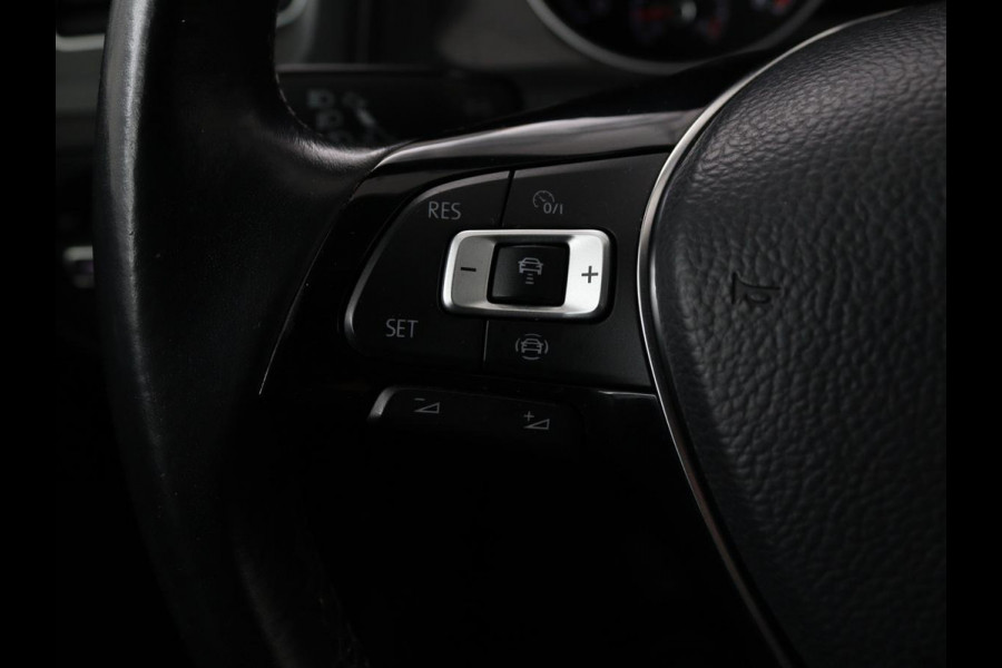 Volkswagen Golf 1.0 TSI Comfortline | 1e eigenaar | Carplay | Adaptive cruise | Navigatie | Climate control | Parkeerhulp | Bluetooth