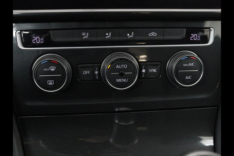 Volkswagen Golf 1.0 TSI Comfortline | 1e eigenaar | Carplay | Adaptive cruise | Navigatie | Climate control | Parkeerhulp | Bluetooth