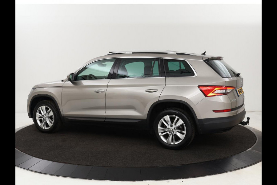 Škoda Kodiaq 1.4 TSI Ambition 7-persoons | Panoramadak | Stoel & stuurverwarming | Adaptive cruise | Trekhaak | Carplay | Full LED | Navigatie