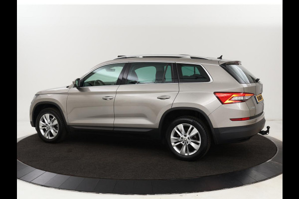 Škoda Kodiaq 1.4 TSI Ambition 7-persoons | Panoramadak | Stoel & stuurverwarming | Adaptive cruise | Trekhaak | Carplay | Full LED | Navigatie