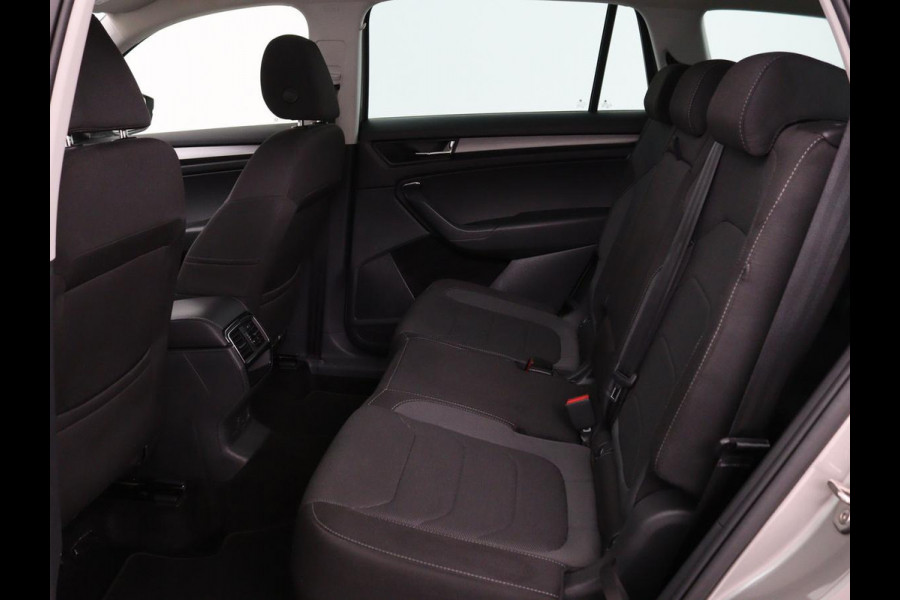 Škoda Kodiaq 1.4 TSI Ambition 7-persoons | Panoramadak | Stoel & stuurverwarming | Adaptive cruise | Trekhaak | Carplay | Full LED | Navigatie