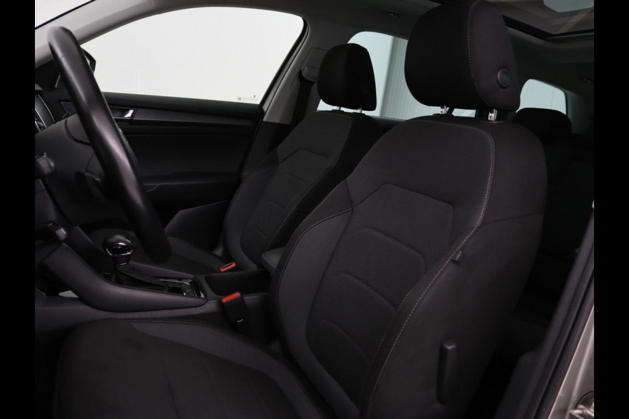 Škoda Kodiaq 1.4 TSI Ambition 7-persoons | Panoramadak | Stoel & stuurverwarming | Adaptive cruise | Trekhaak | Carplay | Full LED | Navigatie