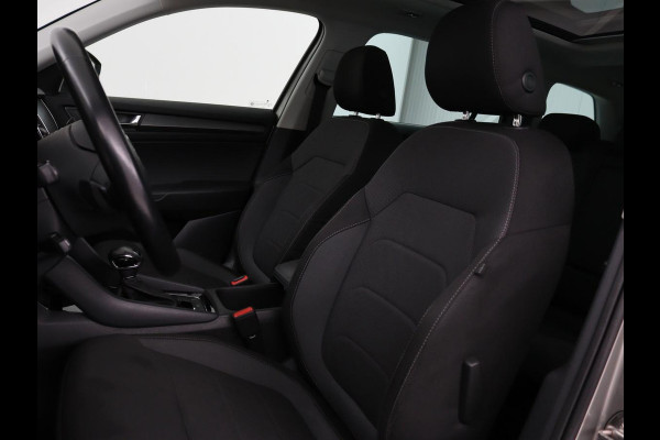 Škoda Kodiaq 1.4 TSI Ambition 7-persoons | Panoramadak | Stoel & stuurverwarming | Adaptive cruise | Trekhaak | Carplay | Full LED | Navigatie