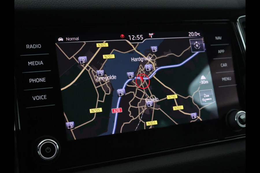 Škoda Kodiaq 1.4 TSI Ambition 7-persoons | Panoramadak | Stoel & stuurverwarming | Adaptive cruise | Trekhaak | Carplay | Full LED | Navigatie