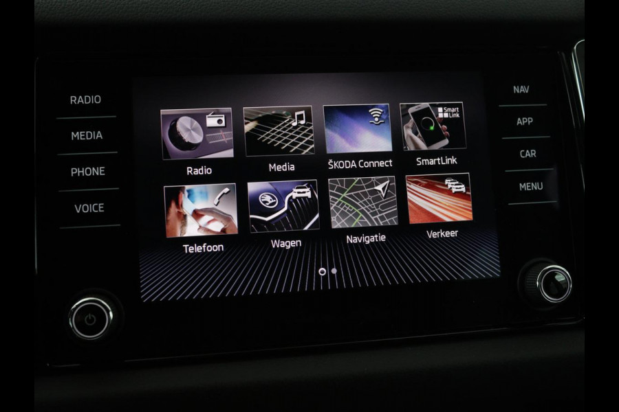 Škoda Kodiaq 1.4 TSI Ambition 7-persoons | Panoramadak | Stoel & stuurverwarming | Adaptive cruise | Trekhaak | Carplay | Full LED | Navigatie
