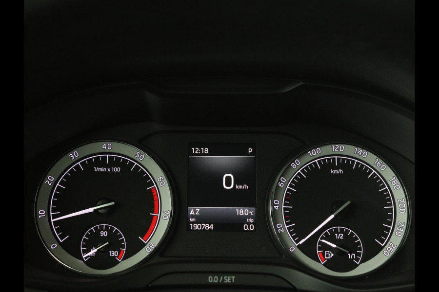 Škoda Kodiaq 1.4 TSI Ambition 7-persoons | Panoramadak | Stoel & stuurverwarming | Adaptive cruise | Trekhaak | Carplay | Full LED | Navigatie