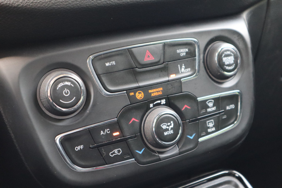 Jeep Compass 1.3T Night Eagle Liberty Edition | Trekhaak | Camera | Carplay |