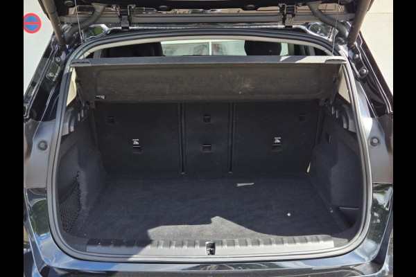 BMW X1 XDRIVE30E X-LINE I SPORTSTOELEN I LEDER I 20 INCH VELGEN I TREKHAAK I