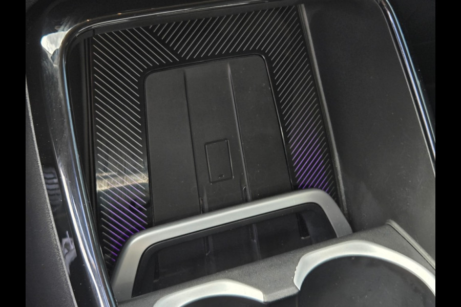 BMW X1 XDRIVE30E X-LINE I SPORTSTOELEN I LEDER I 20 INCH VELGEN I TREKHAAK I