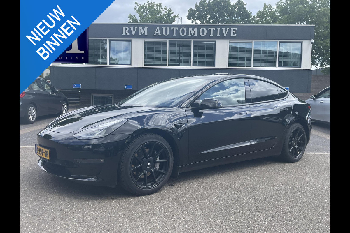 Tesla Model 3 Long Range AWD 75 kWh ENHANCED AUTOPILOT | FACELIFT | RIJKLAAR INCL. 12 MND. BOVAGGARANTIE Tesla Model 3 Long Range AWD 75 kWh ENHANCED AUTOPILOT | FACELIFT | RIJKLAAR INCL. 12 MND. BOVAGGARANTIE